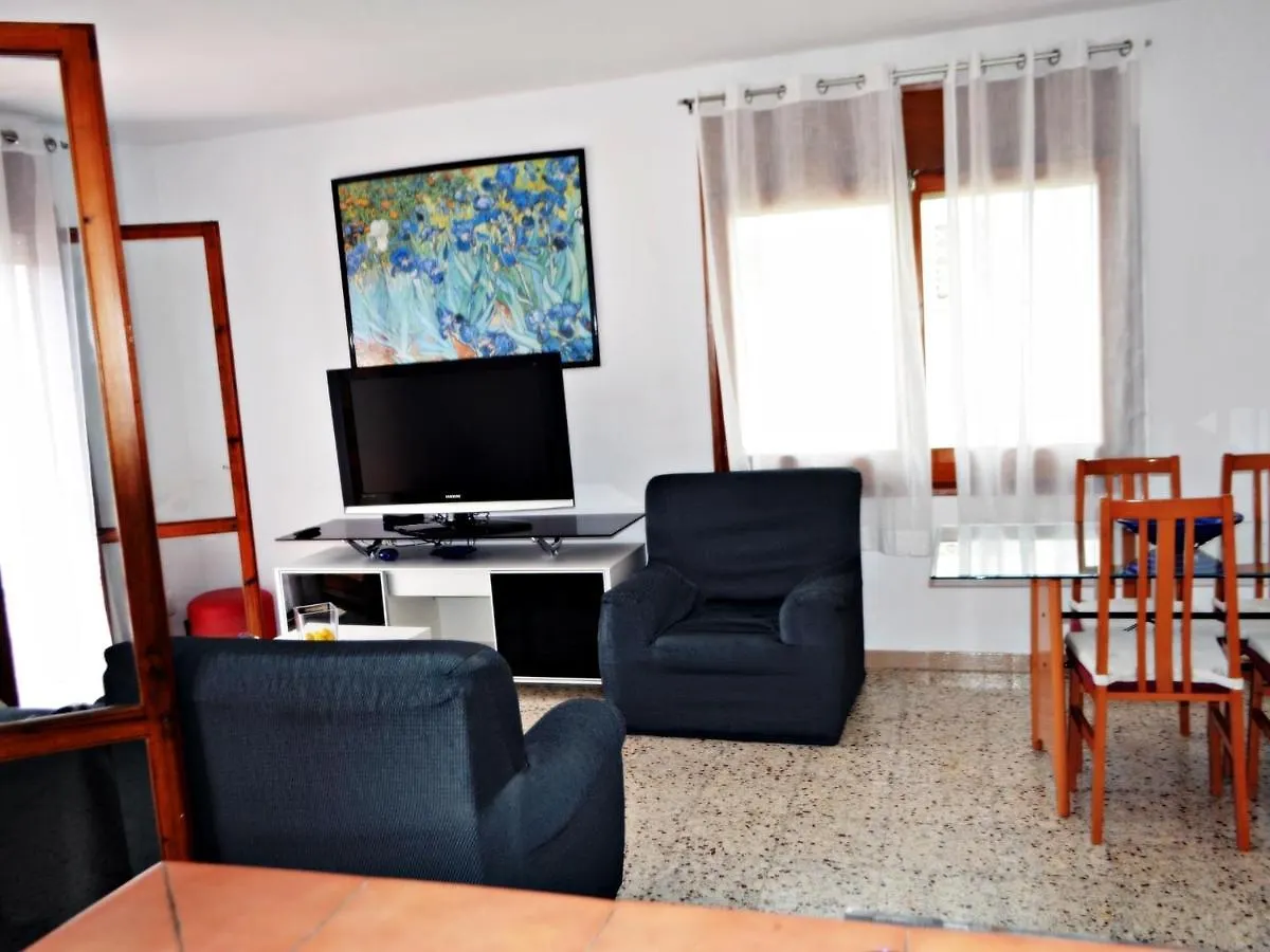 Holiday home Afrodita Casa Con Dos Apartamentos Independientes Pineda de Mar